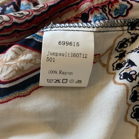 Sleeveless Ruffle Romper with Pockets - Picture 6 of 6